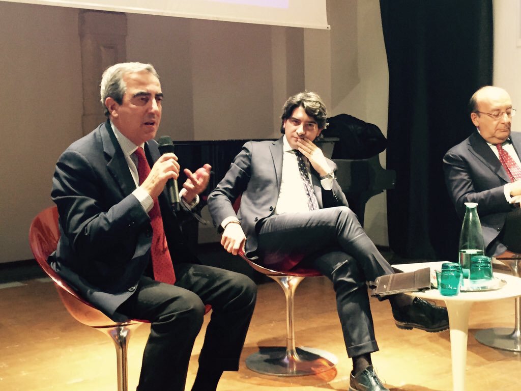gasparripdl's tweet photo. A Foggia si fanno avanti nuove generazioni in prima linea, giusto favorire il ricambio @forza_italia https://t.co/cLSmYfwZtX