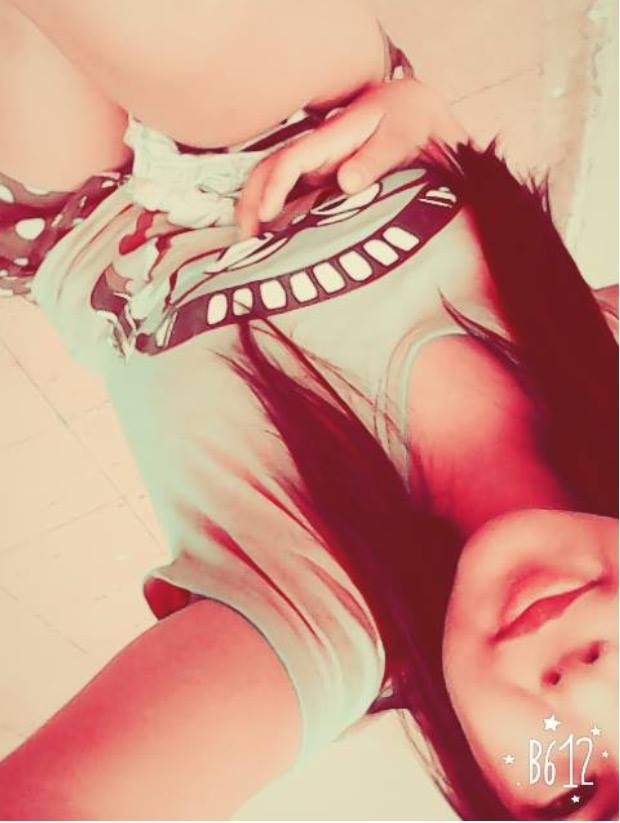 cami_lizeth's tweet photo. algunas personas se van pero simpre llega alguien mejor https://t.co/BzsF6XK5h6