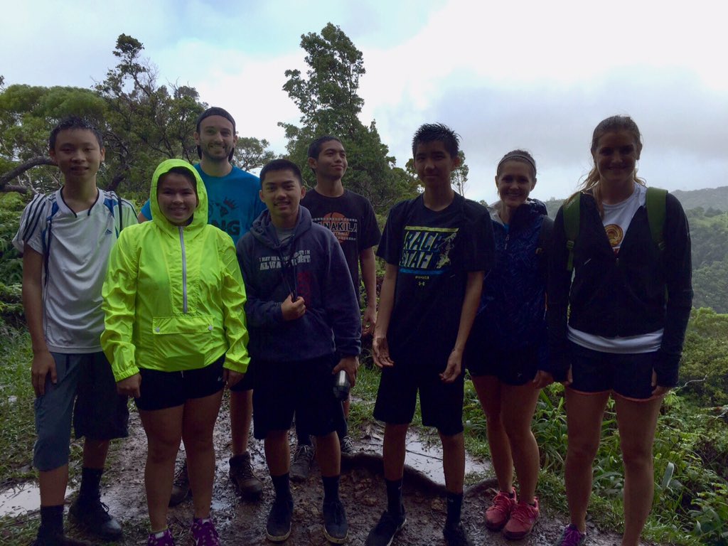 ms_shimshock's tweet photo. The hiking club hikes even if it's raining #ThisIsMaryknoll https://t.co/fzFCXaUOYl