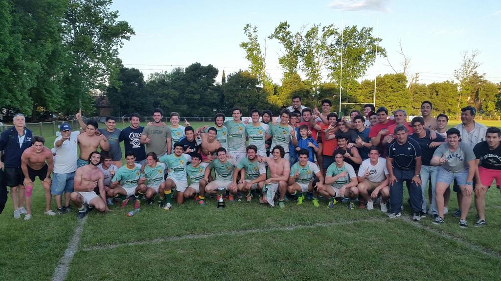 clublostilos's tweet photo. #Juveniles Postales de Campeonato: Los Tilos se consagró campeón del #Seven de la @_URBA #M19 2015 https://t.co/Dv4SvMJ4qj