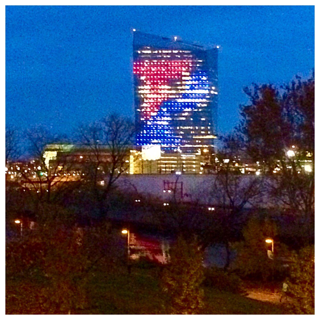PennWBB's tweet photo. #FightOnPenn #PennPride 💙❤️ https://t.co/tfgNv64PtH