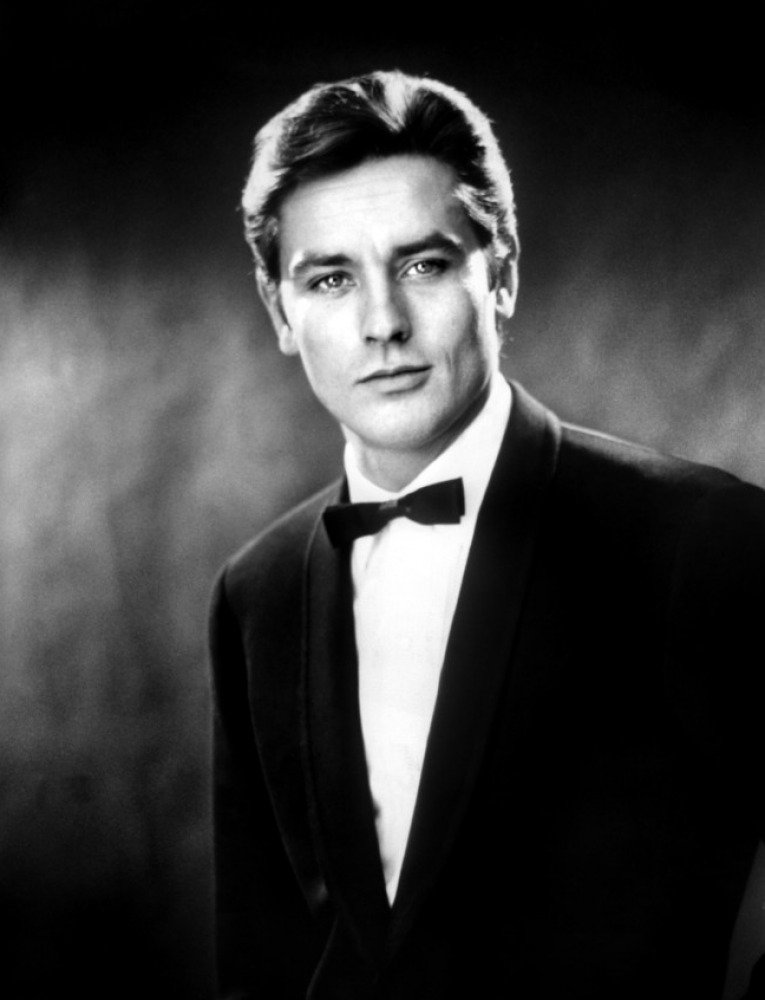 Alain Delon is 80 on November 8! Happy Birthday to the amazing actor & gorgeous man! 