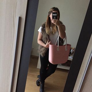 Piraniasl's tweet photo. #bestoftheday #weekend #selfie #polishgirl #obag #pinkobag #chan https://t.co/besvdi8PCb https://t.co/e0ty88bKK9