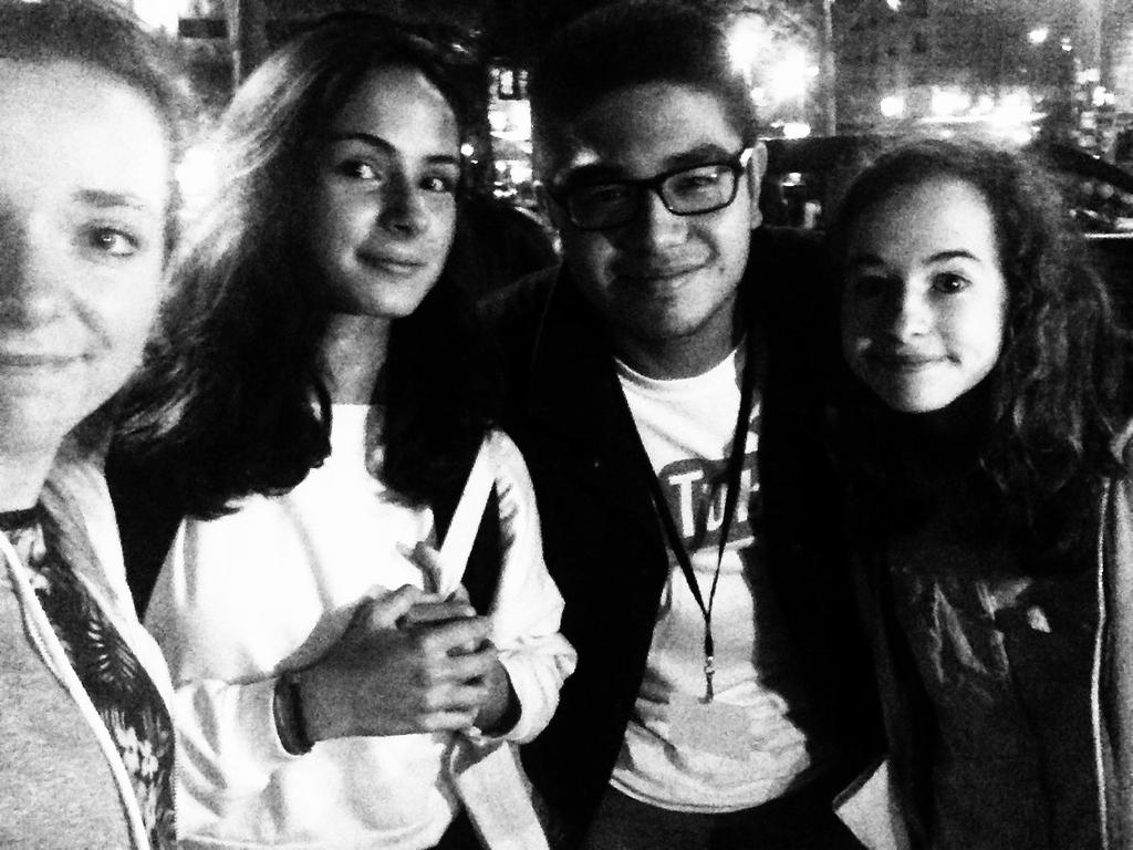 EQuemener's tweet photo. Joyeux anniversaire @lerirejaune ! 🎉 Merci pour tout. 💘 https://t.co/d6NXt4pDbM
