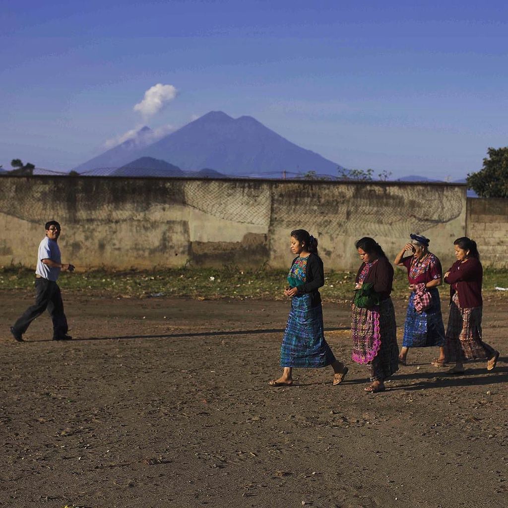 EverydayLATAM's tweet photo. Daily life in Sumpango, Guatemala. Photo by @_saul.martinez (Saul Martinez) for #everydaylatinamerica #everydayever… https://t.co/Edd9iClMSW