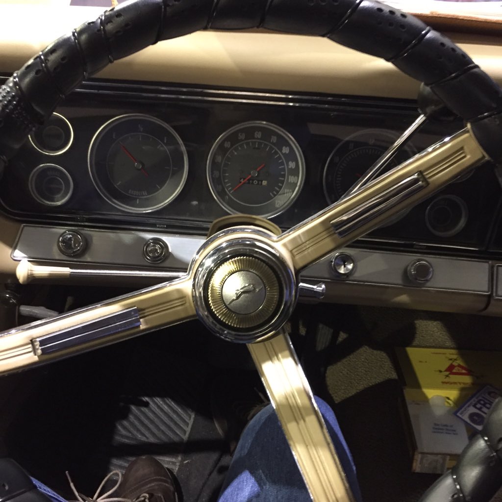 Deanisbae's tweet photo. GUYS HELP I WENT IN THE IMPALA https://t.co/ACTlDkA9Te