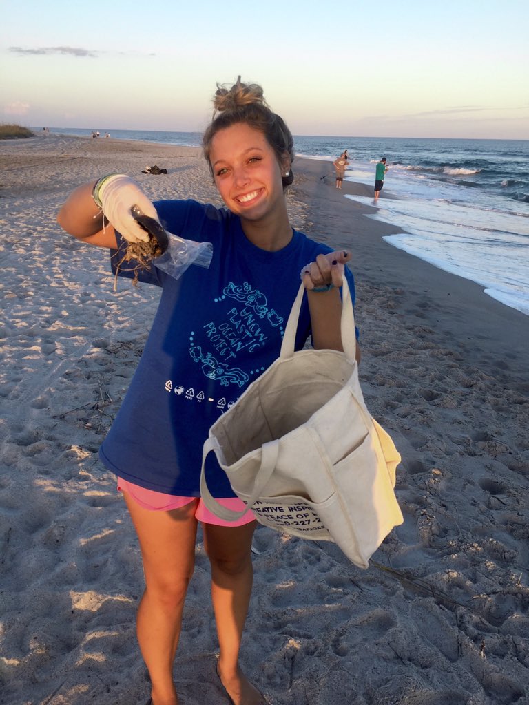 uncwpop's tweet photo. Today was perfect!! 14 straws, 37 cig butts, a nightstand, and a gross sock🌊🦀 #CleanCoastlines #UNCWPOP https://t.co/tYngo3ZtqX