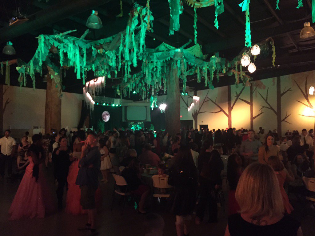 arc_sc's tweet photo. Joy Prom 2015 @BeachChurch1 https://t.co/00mfkCd8uk