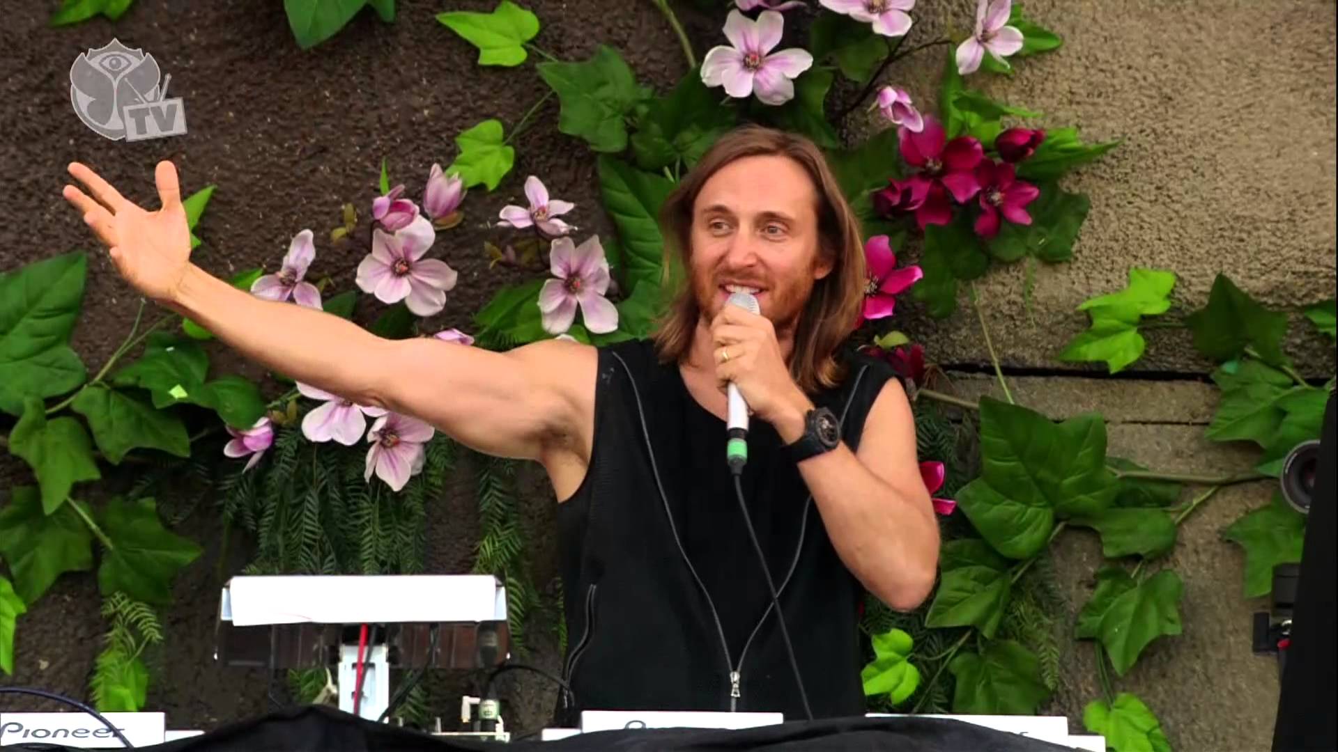 Happy Birthday David Guetta, greetings from Uruguay   