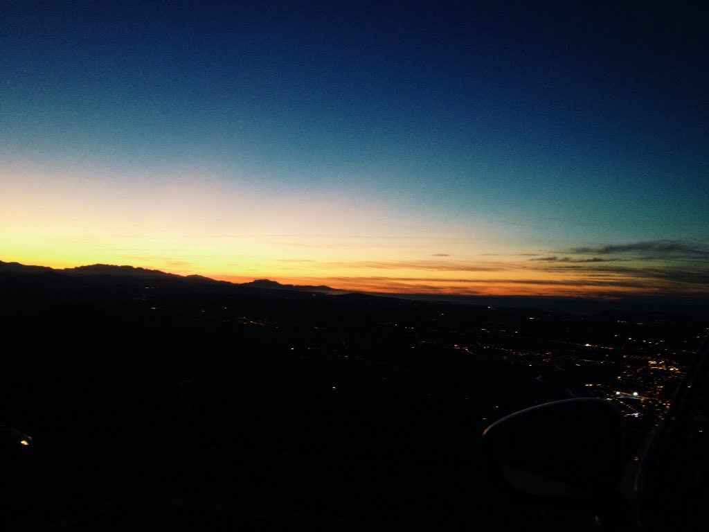 lotisnegrete's tweet photo. Buena tarde😜😜🚗💨🌅 https://t.co/f8jYAw1vkL