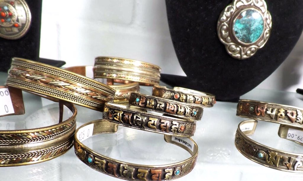MarleyPaige2's tweet image. #natureinstyle has a wide variety of #stunning #jewelry including these #bracelets 🍃💚 #sourcedethically from #nepal