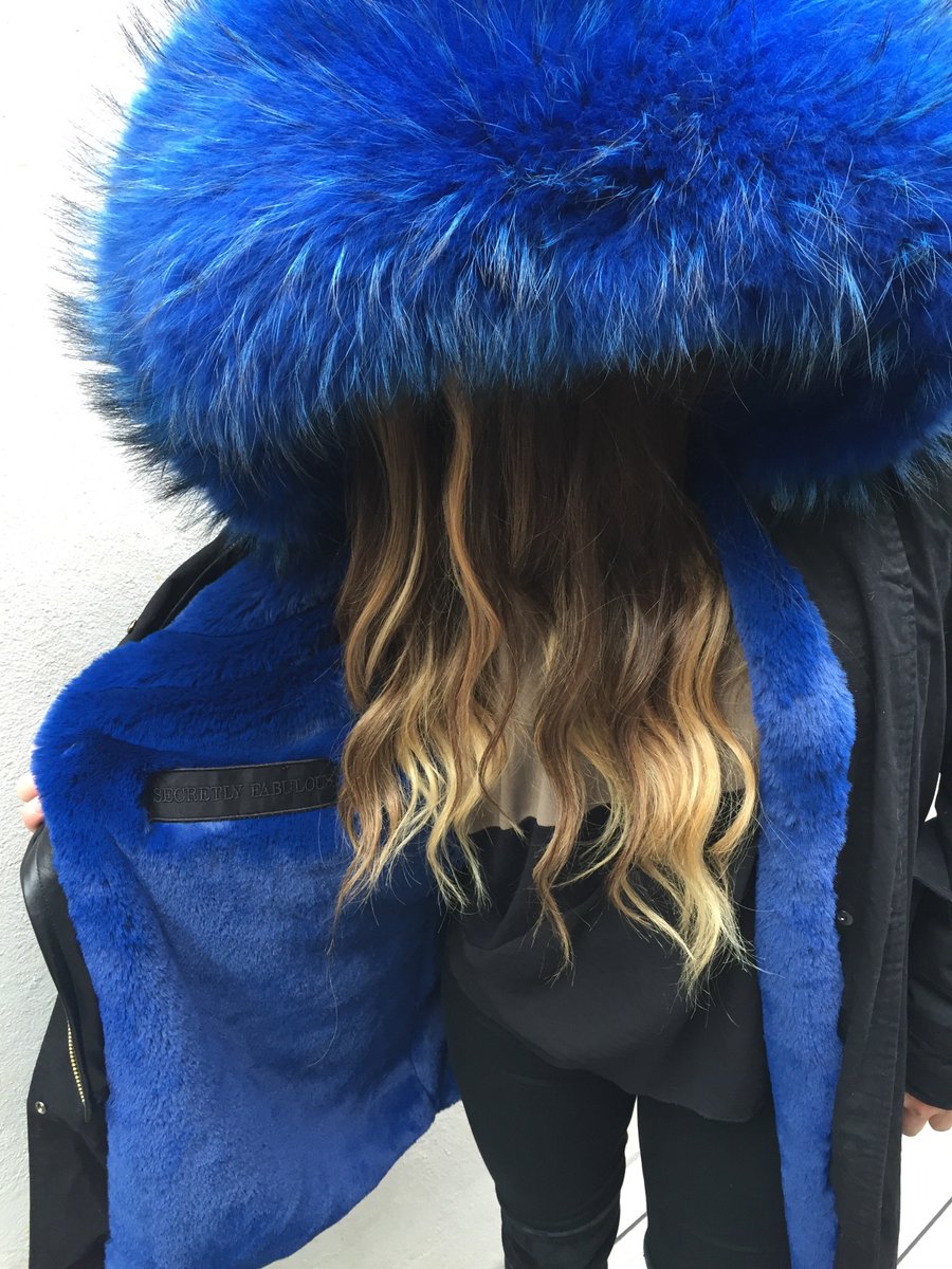 JaneAndTash's tweet photo. New #FurParka #Fluff has arrived ❤️ #LondonFashion 😻😻 #modparka #bespoke #custom #London… RT https://t.co/p4tvInqJr8