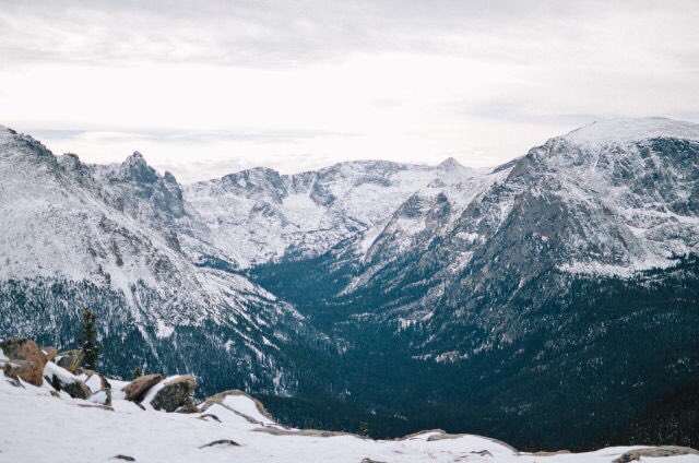 radexplorers's tweet photo. fall in love with the mountains https://t.co/UYIZaA3nZe