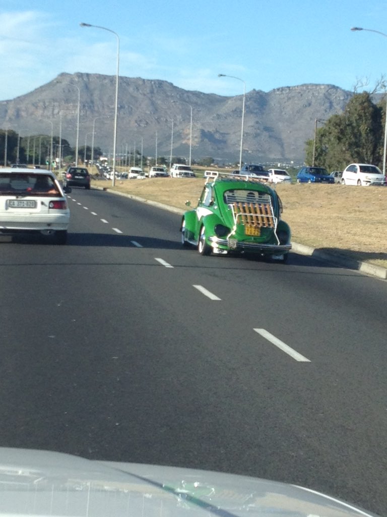 LoveVeeDub's tweet photo. This absolute beauty was spotted in morning rush hour. @Cars_and_Sales @Smart_Swart @watchTHISbrand #LoveVeeDub https://t.co/dMvXfa7VFg