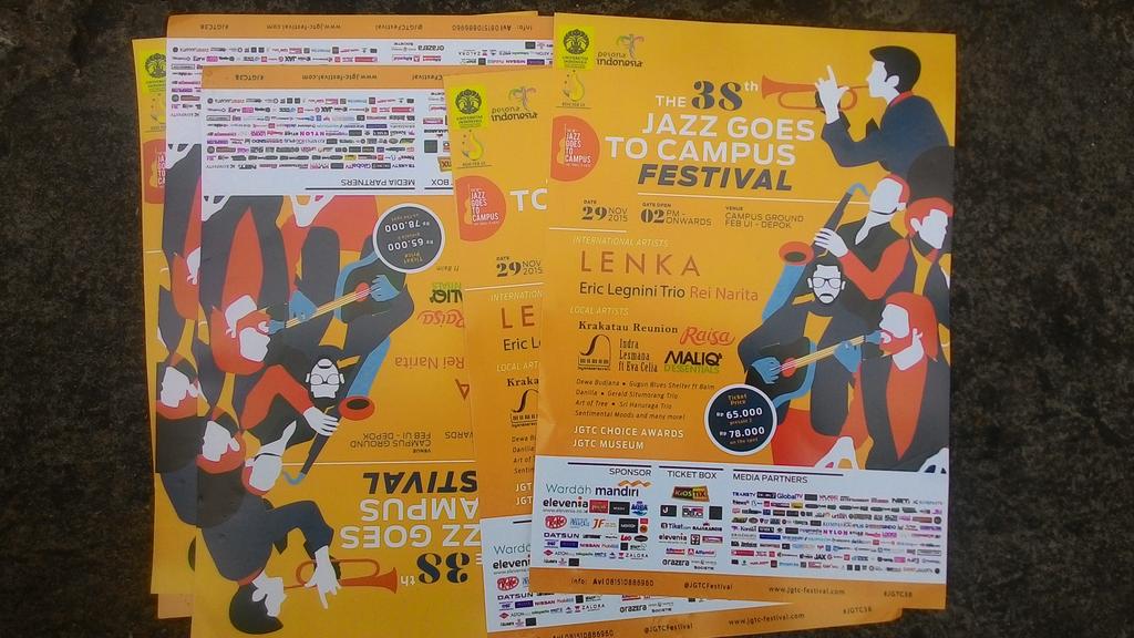 Dear <a href="/itbinsight/">ITB INSIGHT 2019</a> &amp; <a href="/JGTCfestival/">The 48th Jazz Goes To Campus</a> flyer anda berceceran di #CFDdago. Boleh ganti cara yg lbh kreatif &amp; gak nyampah?