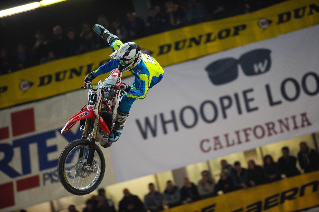 GEICO Motorcycle tweet media