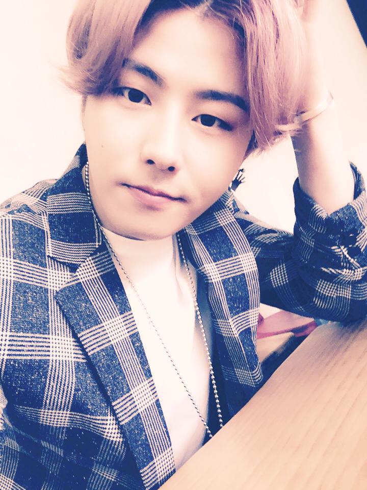 BLOCKB_JAPAN's tweet photo. みなさん、おげんきですか!?ぼくは げんきですよ！^^ 12がつは ぼくのミュージカルですね！ もうすこし まっててくださいね～ #ユグ #BLOCKB #HARU   https://t.co/Nc7NPn1eBN https://t.co/PZaVXw9dUl