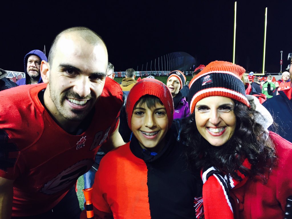 WeWantTheCup015's tweet photo. @BSinopoli Brad SINOPOLI!! #RoadtotheGreyCup #REDBLACKS #RNation https://t.co/ItOvrFPnlz