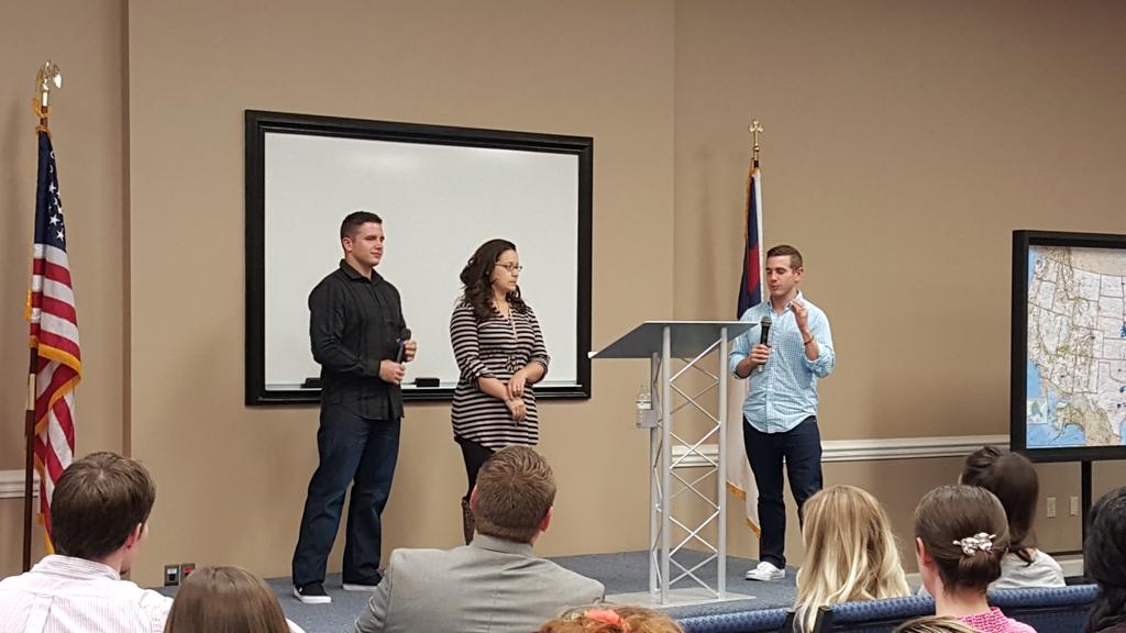adam_peel's tweet photo. New 1k PVers @rbogdovics &amp; Sara. #worldslongesthashtagaboutatightunifiedteam #LTD https://t.co/F2WeoejHI8