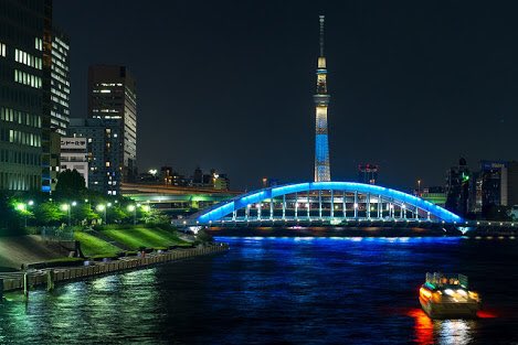 readjam_english's tweet photo. If you go to sky tree at night, you can see awesome night view! Amazing, isn't it?
 #Japan #JAMAZING https://t.co/QsGqDvZosc