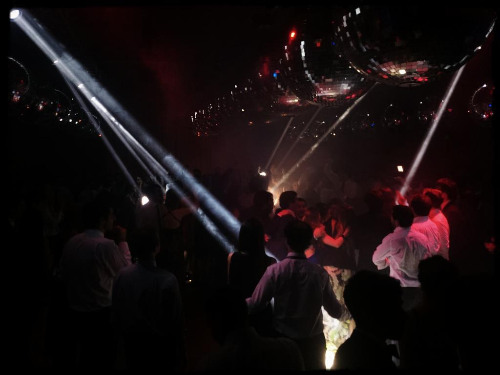 Explotó la pista en <a href="/RinconDePilar/">Rincón de Pilar</a> !!! <a href="/rodrigojuarezdj/">rodrigo juarez</a> <a href="/ovamahler/">OVA MAHLER</a> <a href="/GalindezCat/">Galindez Catering</a>