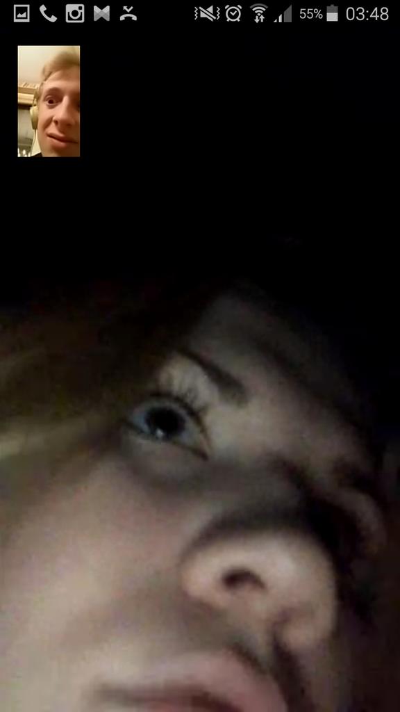 HugoOskarsson's tweet photo. Skyping @theeehofff & @turnupptaylor like.. #theyforgotme https://t.co/NDAhYwVXXZ
