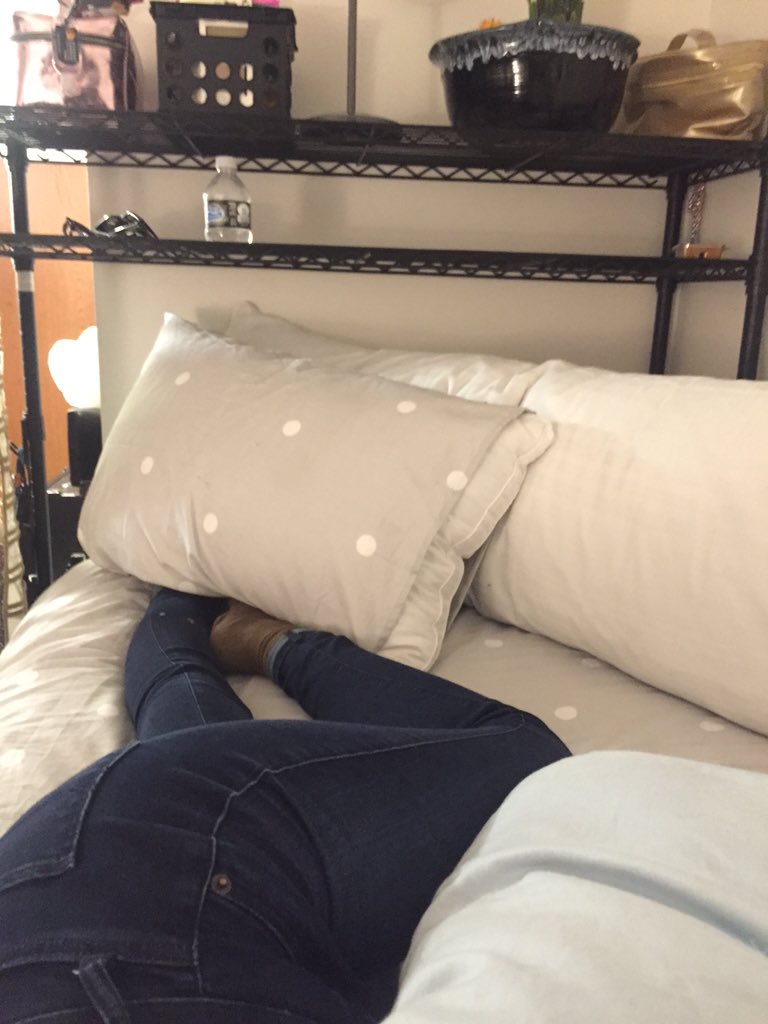 magan_shively's tweet photo. @MonicaSeagle #same #needpjs https://t.co/wWDKPsZx6B