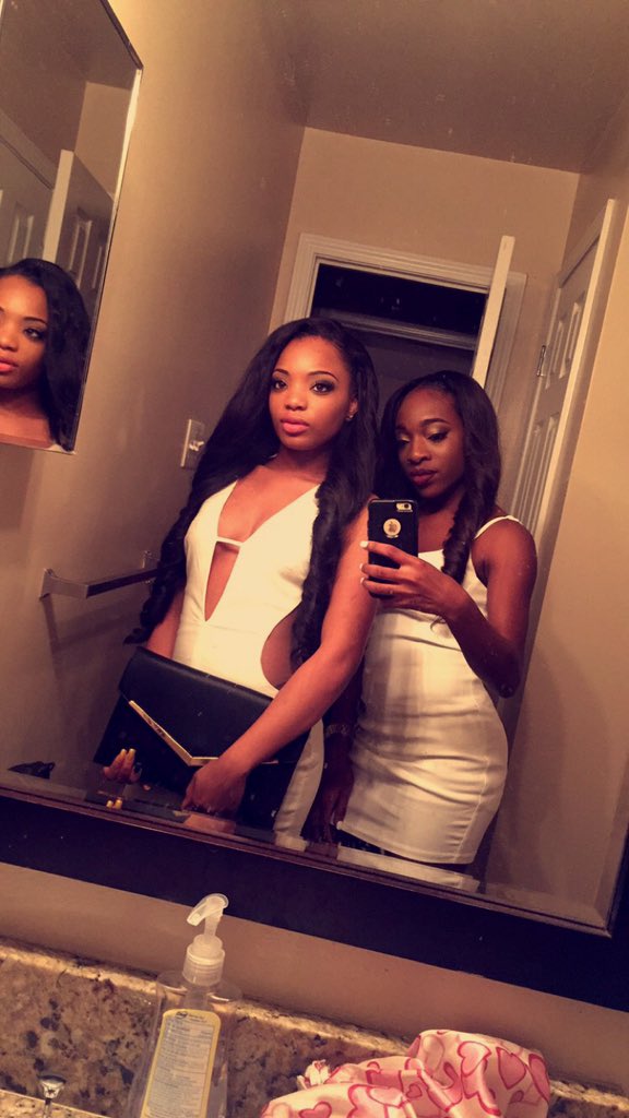 _chrishell's tweet photo. @micheraaa homecoming 2k15😜 https://t.co/x20IxIM0nw