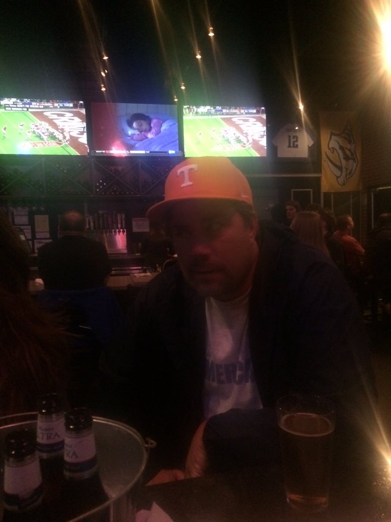 j_manning1988's tweet photo. #joe https://t.co/CyNR0GsfxY