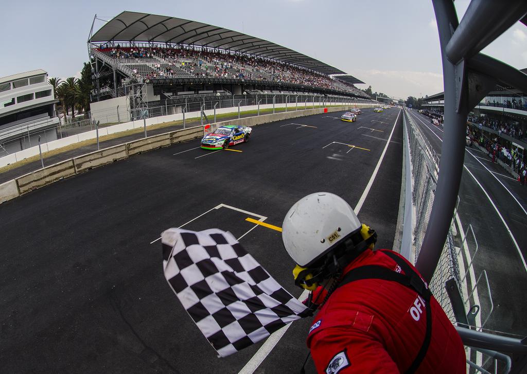NASCARRegional's tweet photo. ICYMI @rubengarcia4 won Saturday's Desafio race in Mexico City. They'll do it all again Sunday. https://t.co/Wq1r2Thsc2