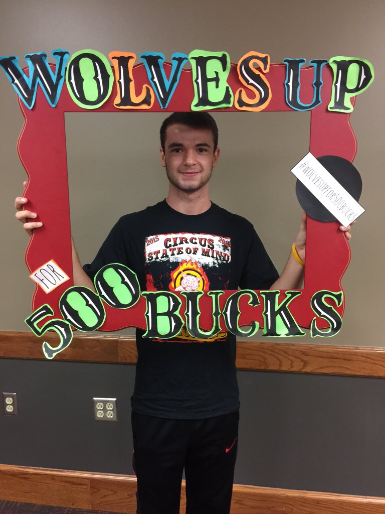 spencer_politte's tweet photo. #WolvesUpFor500Bucks https://t.co/nKwRiJVVkR