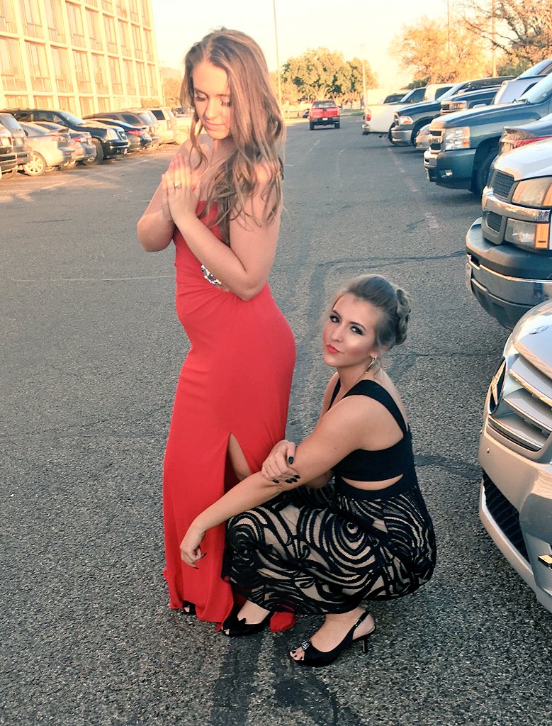 abbeyadora's tweet photo. #doitlikeniykee #doitlikeLP at the Marine Ball ๐ https://t.co/cOQ07o6wPl