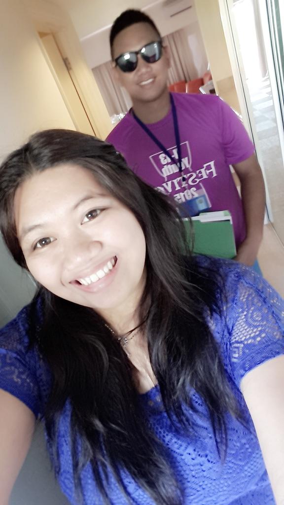 nikkiimari's tweet photo. Dropped food for this loser at Leo Palace #ByeGas https://t.co/z9NMaxG7PL