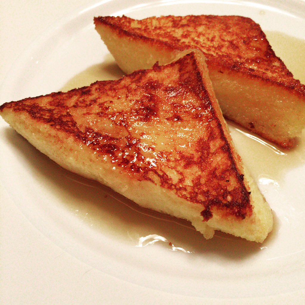 リリー 昨日シノワで意気投合した商社マンとお泊りしてハイアットで朝食 シャンパンフリーフローのコース頼もうとしたら露骨にやな顔されたから連絡先消そっと 昨日の夜は何頼んでも笑顔で答えてくれたのに 稼いでない男に私とデートする資格なし