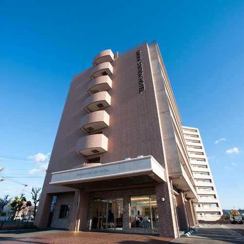 devonpbh73's tweet photo. 大村ステーションホテル
長崎空港より車で５分。展望浴場からは大村の市街地を一望。（※日曜日はお休みをいただいております。）
https://t.co/0Amk0T9fmA https://t.co/66hmH5qSfT