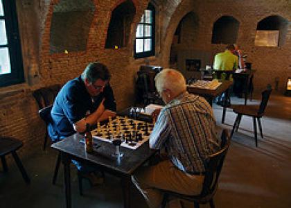 Vanmiddag #schaken en #ravotten op fort Sabina. fortsabina.nl/agenda