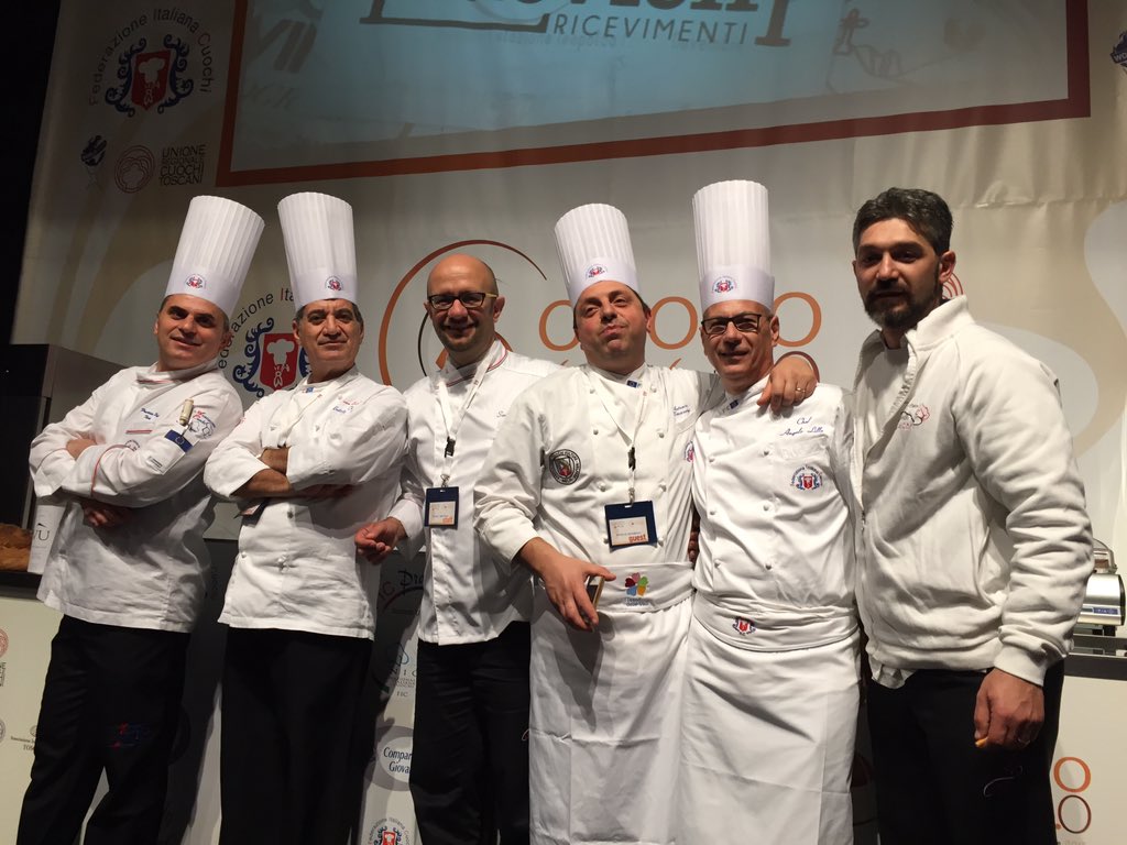 lacuocagalante's tweet photo. @Federcuochi #countdown #congressoFic #firenze #food #wine #cuoco3.0 https://t.co/MIPUf0oxqP