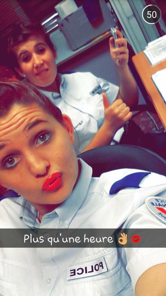 Caprices2fille's tweet image. Donc c'est ça la police en 2015??