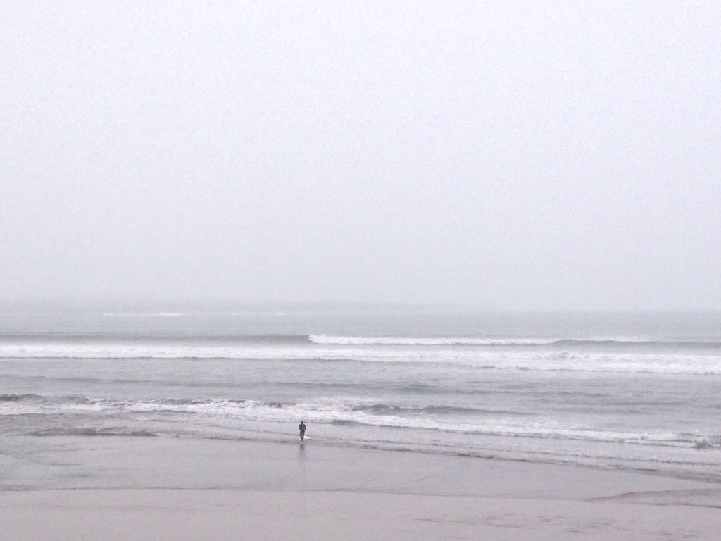 Surf in Strandhill is 3ft, anyone with their own board might want to head out. Wild and wet though..