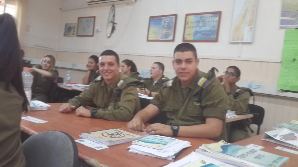 Benklein16's tweet photo. באוניברסיטה https://t.co/saLcm69H7l