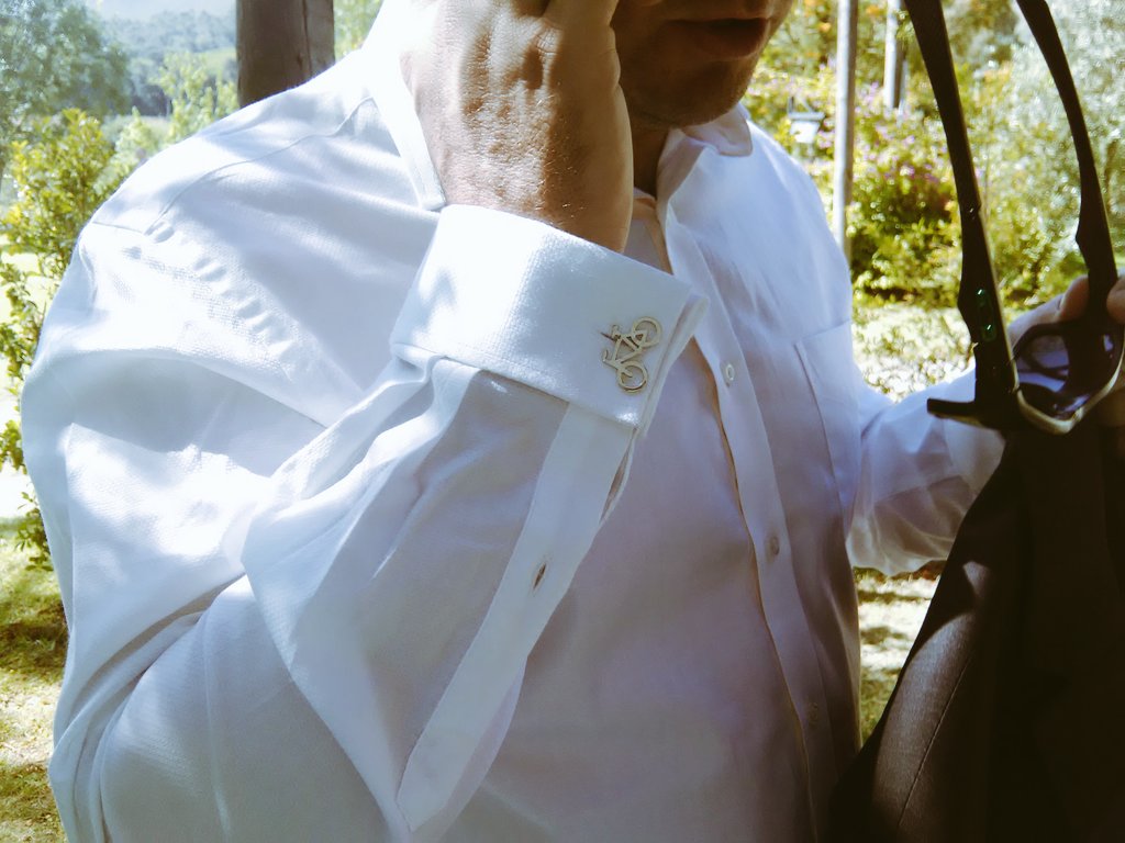 AndBikesCPT's tweet photo. Check out our awesome cufflinks in action #SuitUp #CycleAddict #LifesBetterOnABicycle https://t.co/tvqx3VH9ov