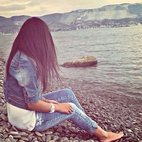صباح الورد بكل ألوانه. 
.صباح الروح بكل أحساسه.. 
صباح الشوق بكثر أوقاته .. 
وصباح الحب بكل جنونه