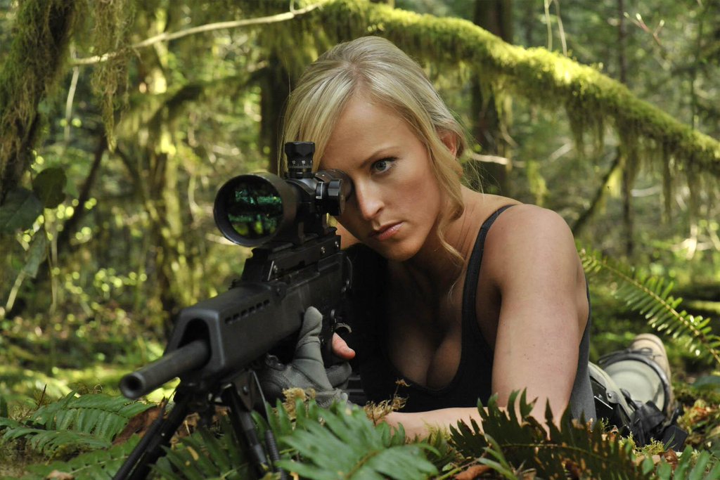 ころがる בטוויטר ネバー サレンダー 肉弾烈戦 サマー レイ演じるレイチェル ドーズのタンクトップ姿が素晴らしかった こういう映画ではタンクトップが正装である T Co Qs0ll0z8b4