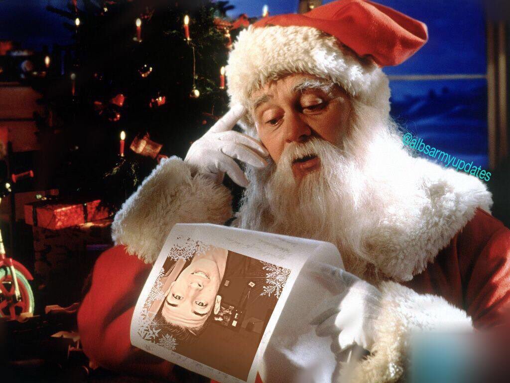 AlbsArmyUpdates's tweet photo. It's almost that time of month π
πΌπβπ¨π @OfficialSanta I'm expecting @AlBBasurto under my tree ππ»ππ #AlbsArmy https://t.co/2pUxI4ksoZ