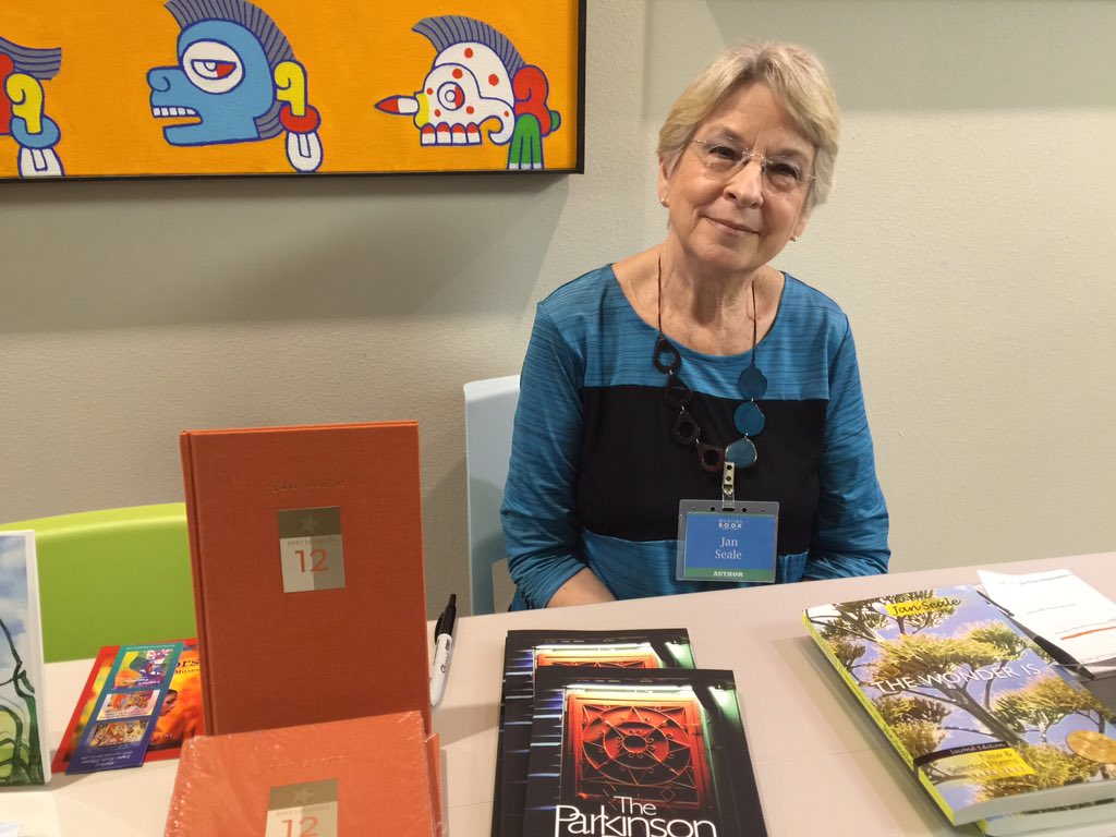 brendariojas's tweet photo. Always good to be among word lovers, #storytellers &amp; lots of books. Today we got our fill #mbf2015 @mcallenlibrary https://t.co/ZN4FuqYDH9