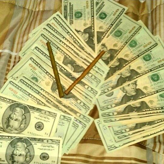 ThAt_boi_AFool's tweet photo. Roll game A1   ..... Dis ain't shit tho lls https://t.co/JY2BneBcmU