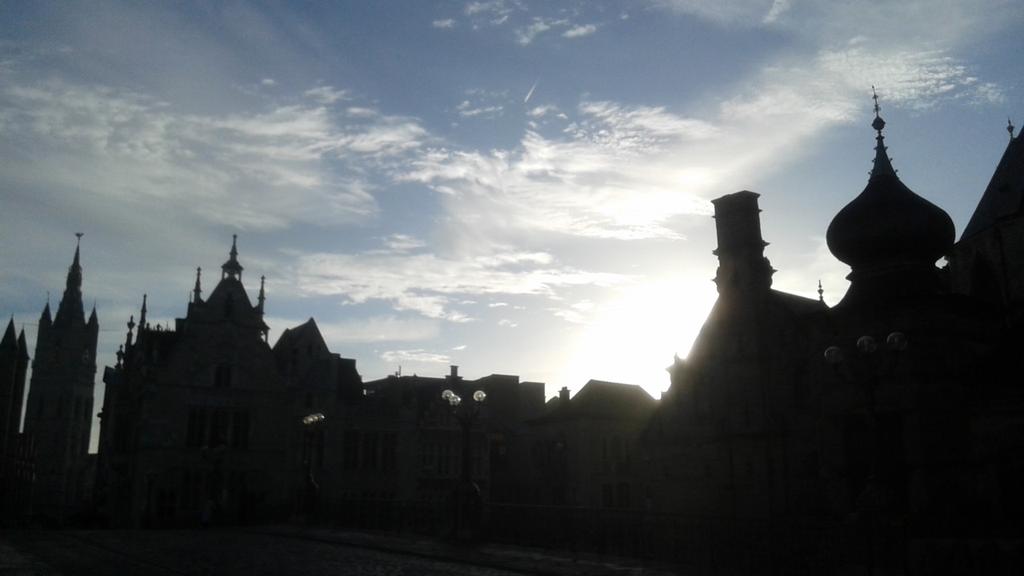 stephtourisme's tweet photo. Day is coming in Gent. Time to work :-) #museomixbe #MskGent https://t.co/g2jjYcw9K1