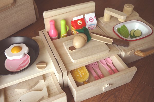 foveduwyhevy's tweet photo. 祝！tetote handmade Award 2014 受賞!携帯用ままごとキッチンキャリーBOXに変身しちゃう！お出かけOK！【どこでもキッチン さくら】名入れ可
https://t.co/hGJBuIRihU https://t.co/LcgAlVg5LJ
