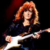 Nov 8:  Happy Birthday to Singer/Songwriter Bonnie Raitt! beautifully sung track by her!   