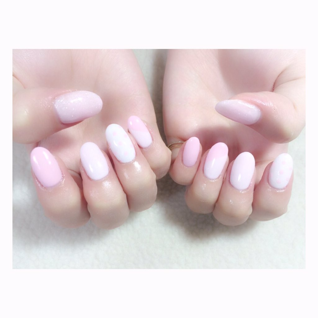 越智ゆらの ゆらゆら ネイルをあたらしく お仕事の都合でシンプルだけど 大好きななかやまちえこさんに はじめてしていただきました かんしゃ T Co 12qfjknizr